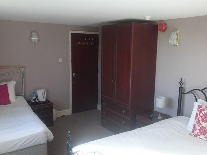 Hotel Shoulder Of Mutton Milton Keynes Exterior foto
