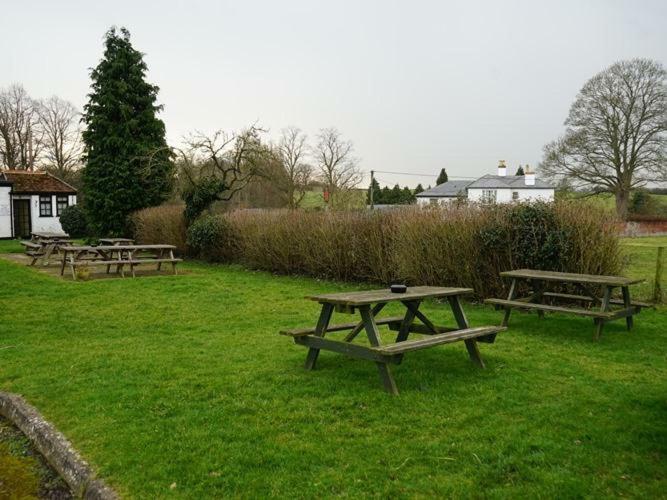 Hotel Shoulder Of Mutton Milton Keynes Exterior foto